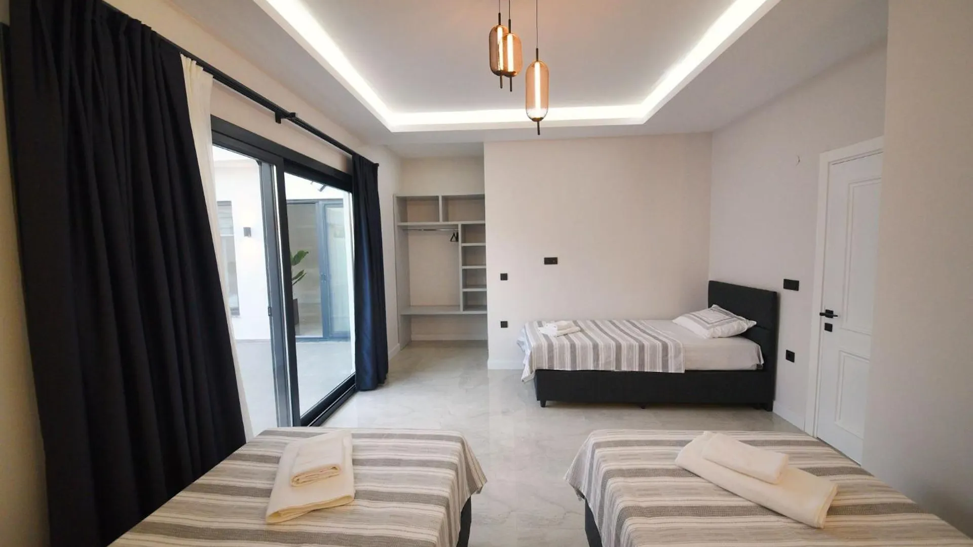 Villa Twin House 페티예